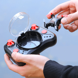 Take the Pocket selfie drone with you on adventures and take the perfect picture of yourself WiFi videos video Toy's toy sets set Selfie Remote-Controlled remote control Remote rc Quadcopter Pockets Pocket photos Photography photographer photograph photo outdoors outdoor Mini Kit's kit hiking hikes hike HD Folding drones